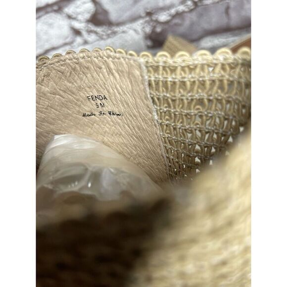 Donald J. Pliner Fenda Beige Tan Elastic Pointed Heel Mules Women Sz 9M US/40EU - Picture 12 of 16